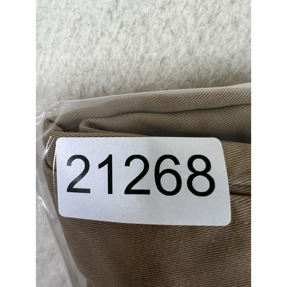 L.L. Bean Pants Mens 32x24 Beige Classic Fit Cotton Chino Pleated Casual - Picture 10 of 10